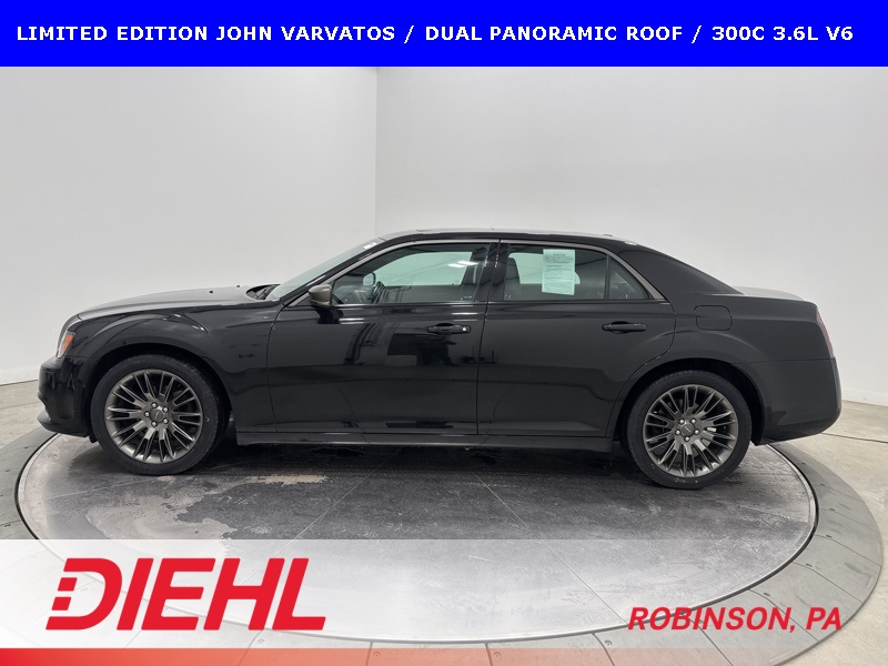 2013 Chrysler 300 C photo 4