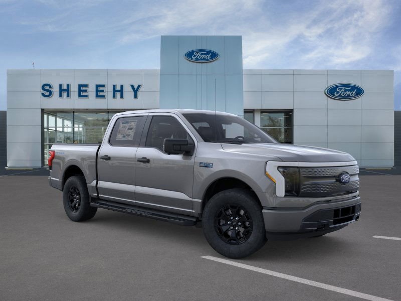 2025 Ford F-150 Lightning XLT's photo
