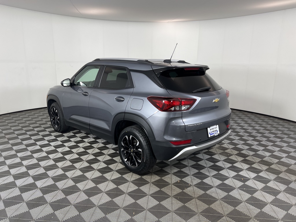 2022 Chevrolet Trailblazer LT photo 4