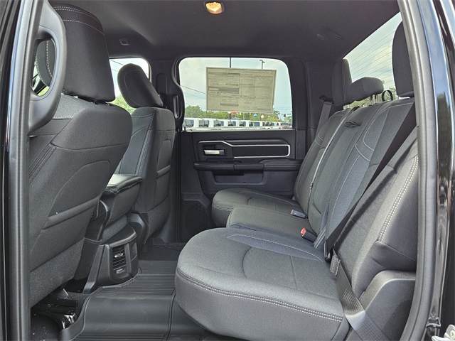 2025 Ram 2500 Big Horn Crew Cab 4x4 6'4" Box