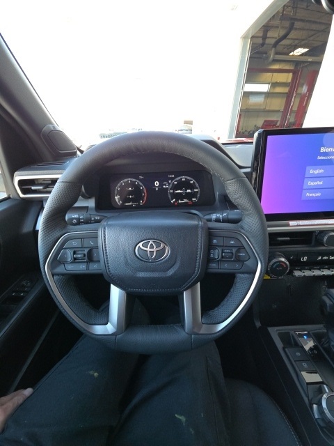 2025 Toyota Tacoma TRD Sport Double Cab photo 3