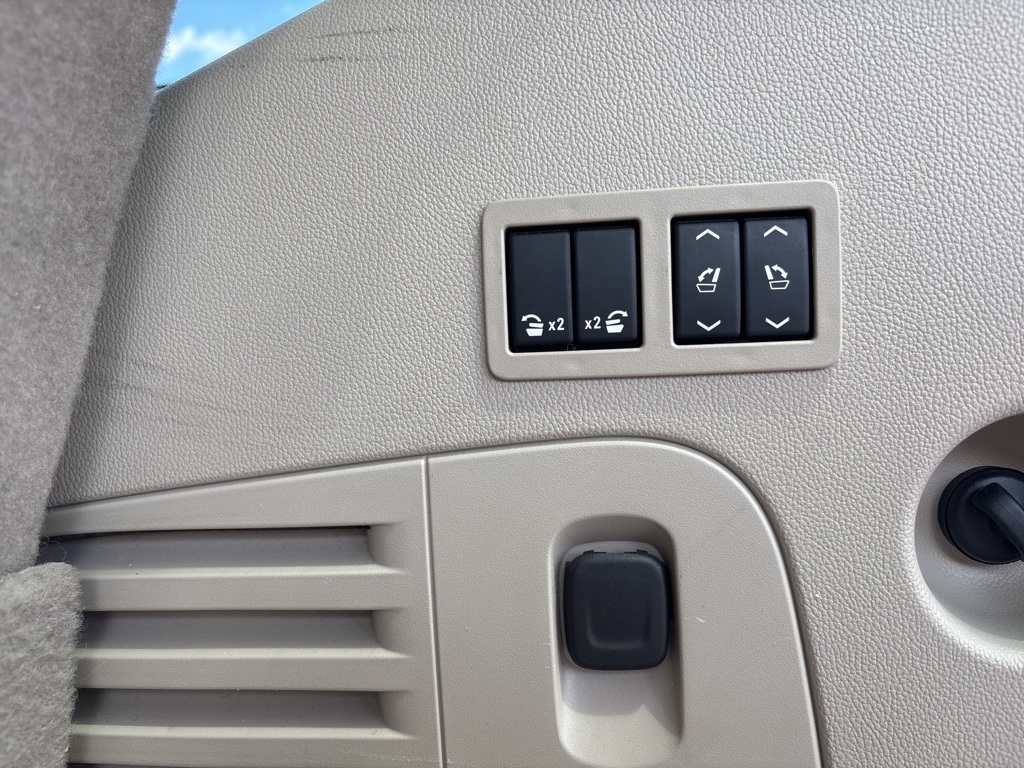 Used 2018 GMC Yukon 4x2 SUV for sale #SP1397 - photo 16