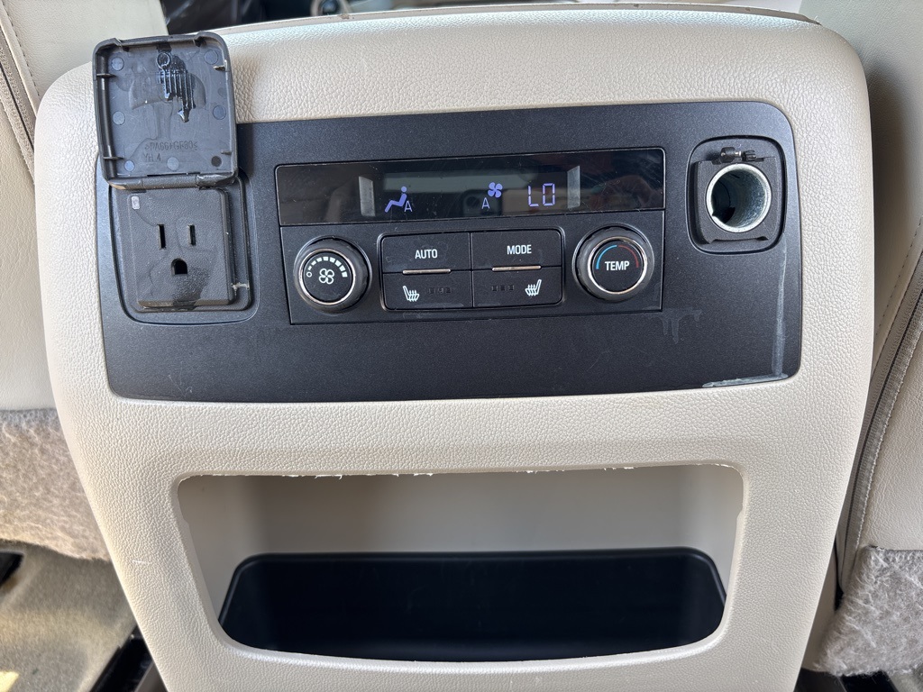 Used 2018 GMC Yukon 4x2 SUV for sale #SP1397 - photo 25