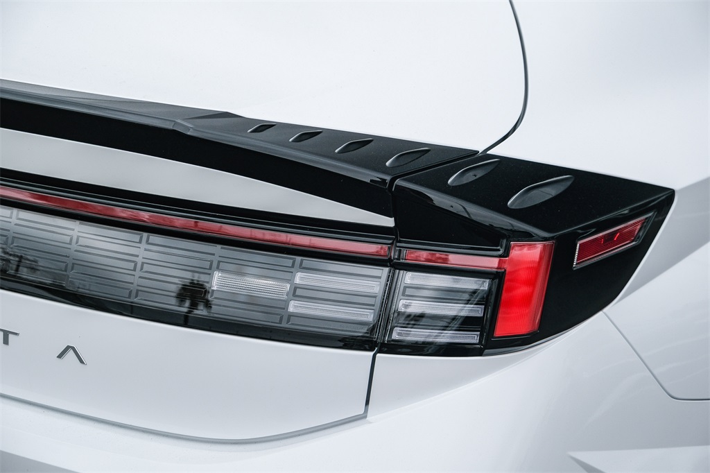 2025 Hyundai Sonata SEL photo 4