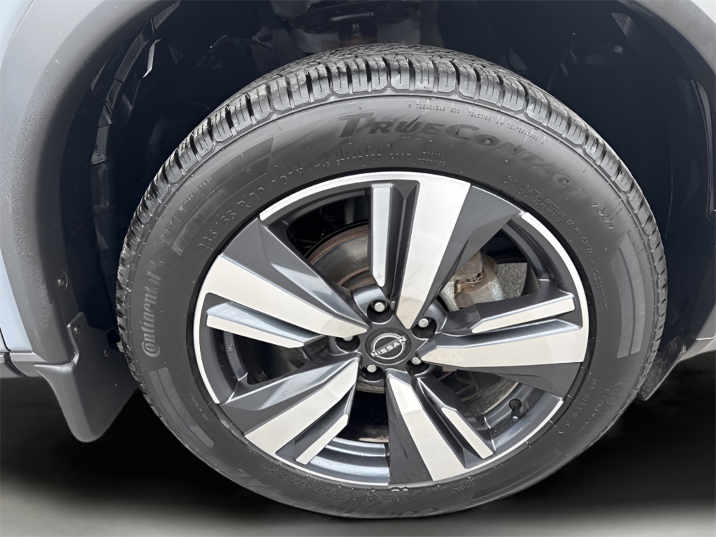 2023 Nissan Rogue SL AWD photo 3