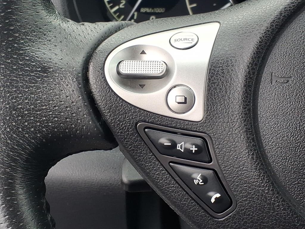 used 2015 Nissan Versa Note car, priced at $6,900