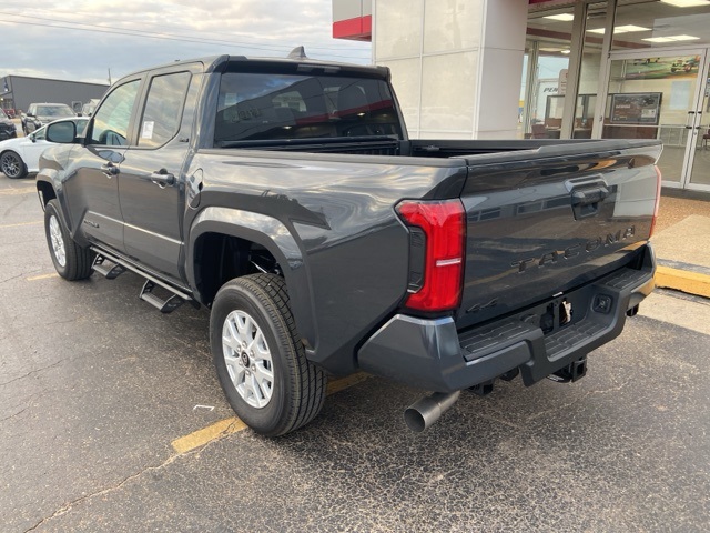 2025 Toyota Tacoma SR5 Double Cab photo 3