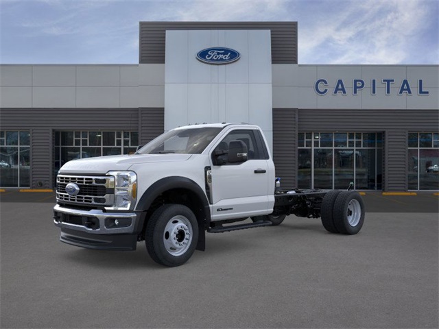 2025 Ford F-550 Super Duty Chassis Cab XL's photo