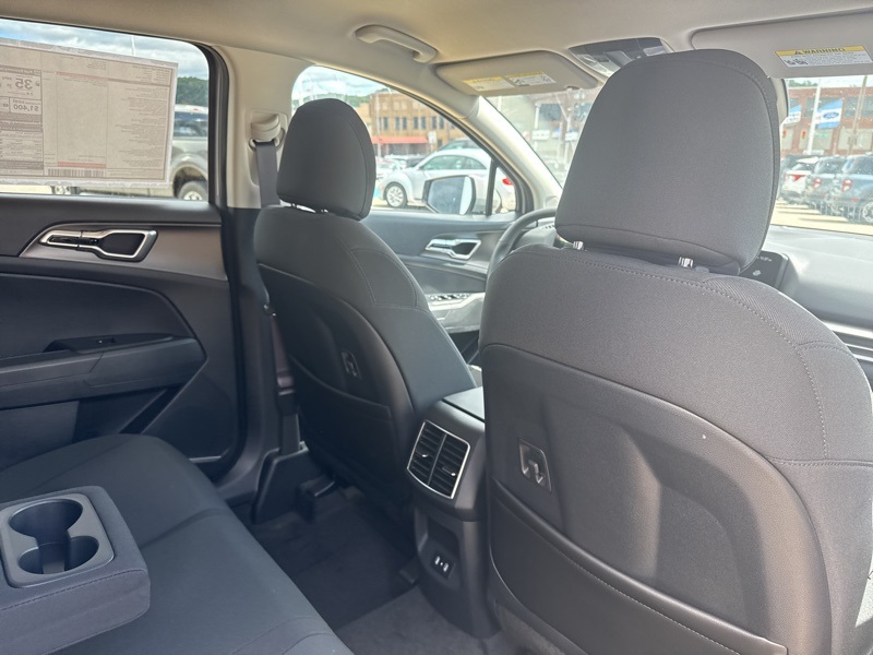 2026 Kia Sportage Hybrid photo 12