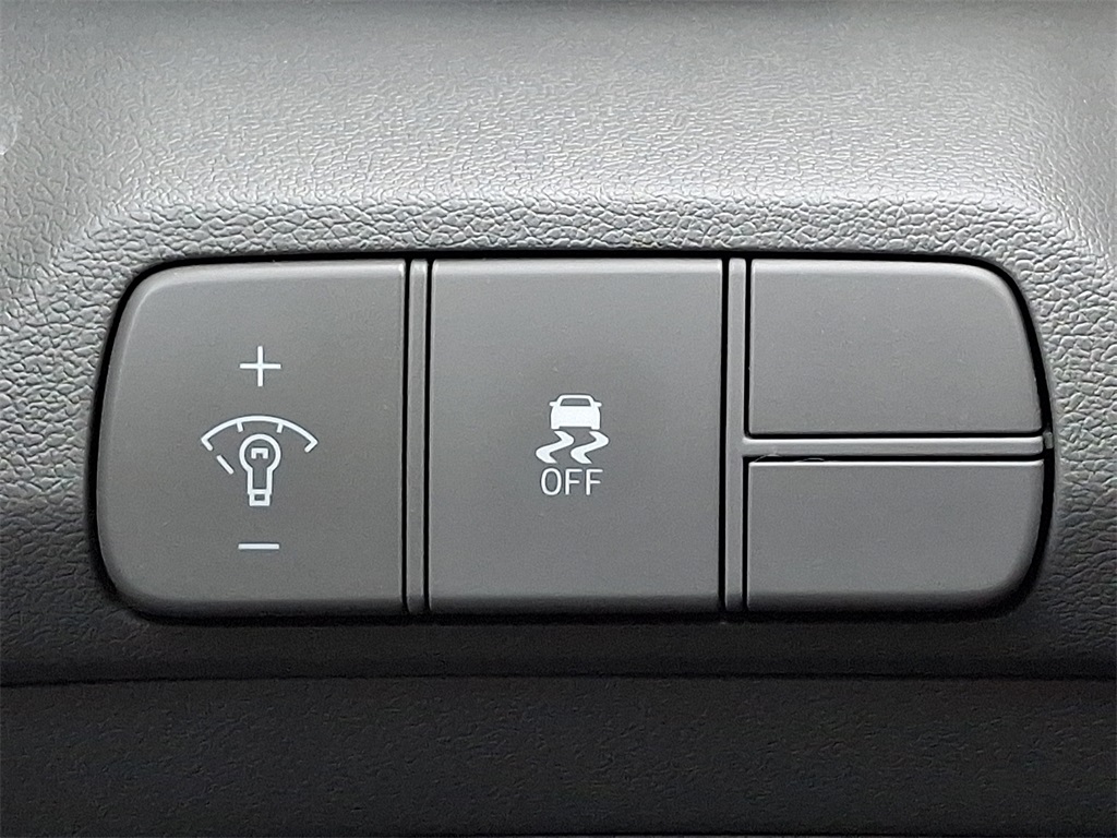 used 2025 Hyundai Elantra car, priced at $22,875