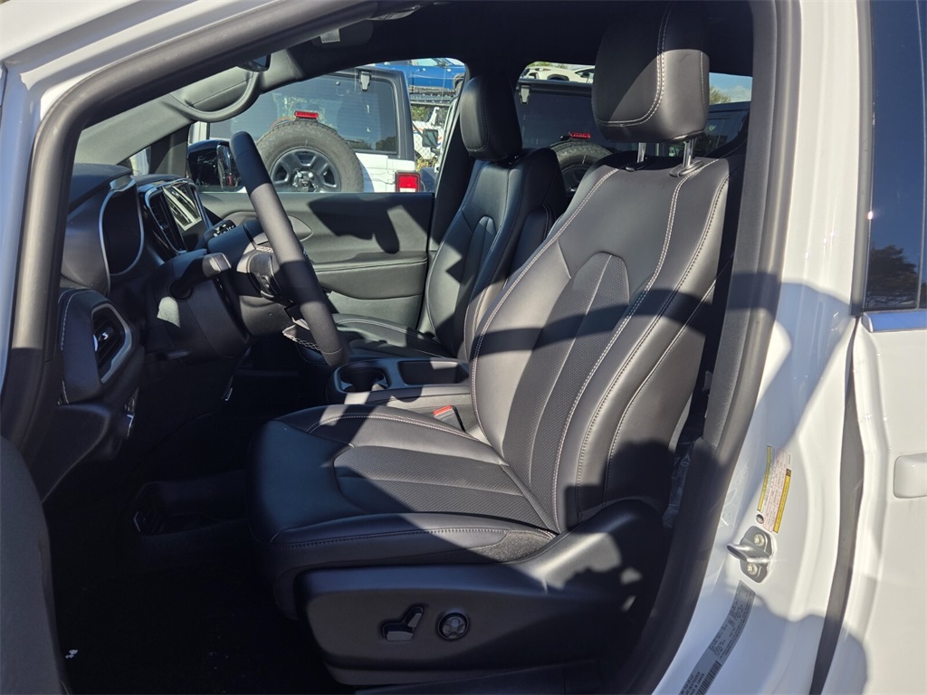 new 2026 Chrysler Pacifica car, priced at $41,010
