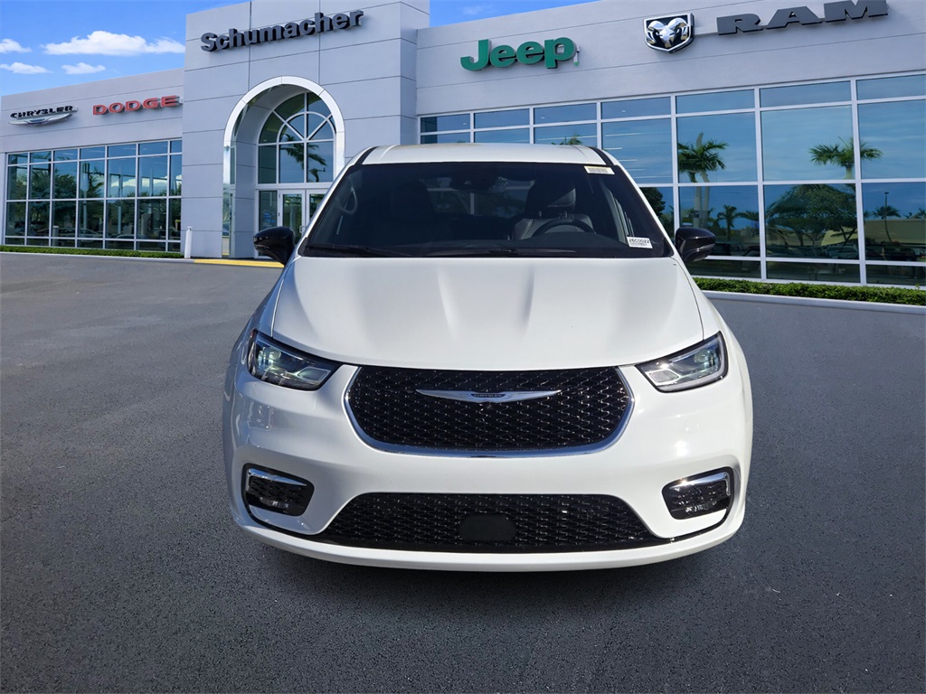 new 2026 Chrysler Pacifica car, priced at $41,010