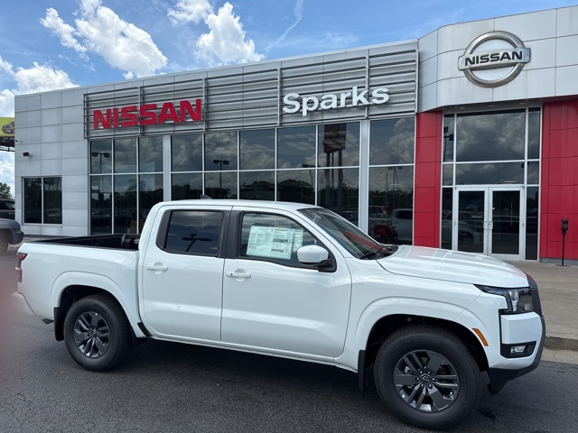 2025 Nissan Frontier SV's photo