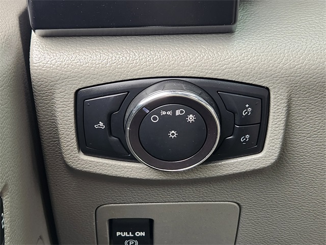 2018 Oxford White Ford F-150 XL RWD Truck