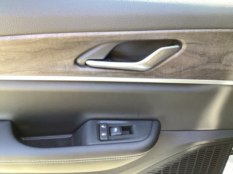 2025 Jeep Grand Cherokee Limited photo 17