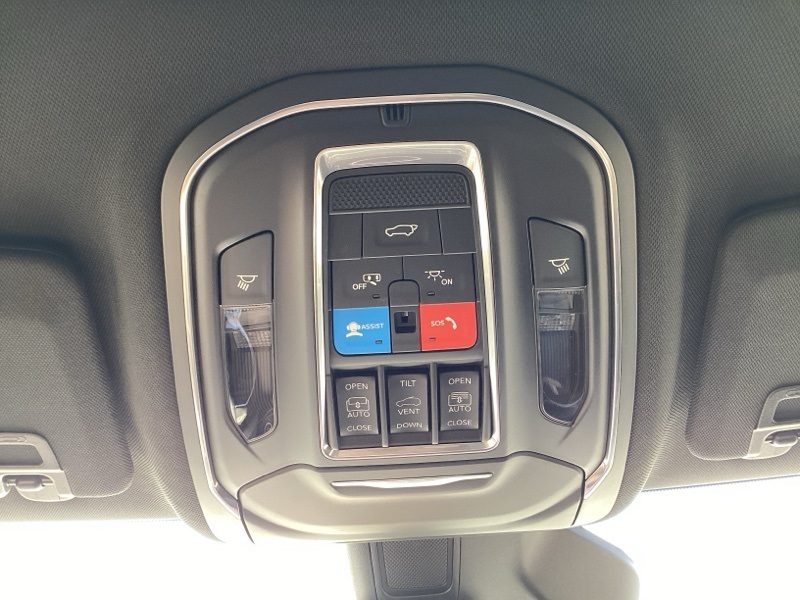 2025 Jeep Grand Cherokee Limited photo 28