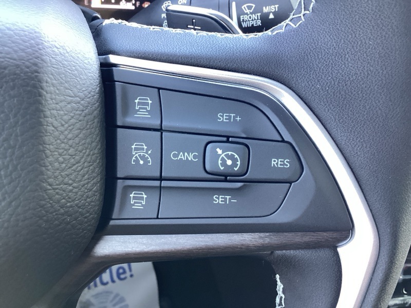 2025 Jeep Grand Cherokee Limited photo 31
