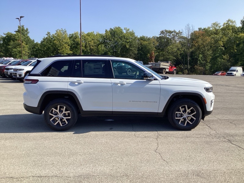 2025 Jeep Grand Cherokee Limited photo 8