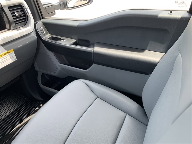 2025 Oxford White Ford Super Duty F-250 SRW XL 4X4 Truck