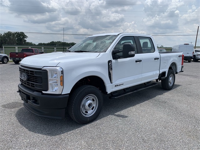2025 Oxford White Ford Super Duty F-250 SRW XL 4X4 Truck