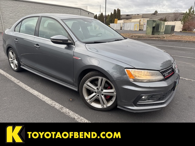 2016 Volkswagen Jetta GLI SE's photo