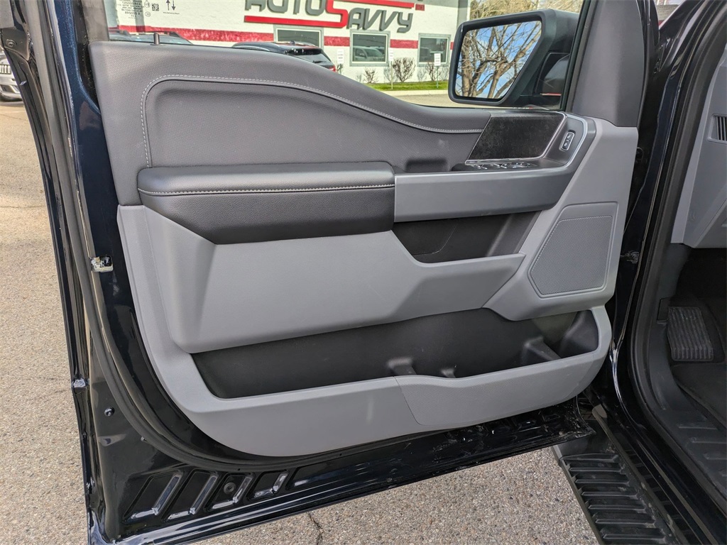 2023 Ford F-150 XLT photo 9