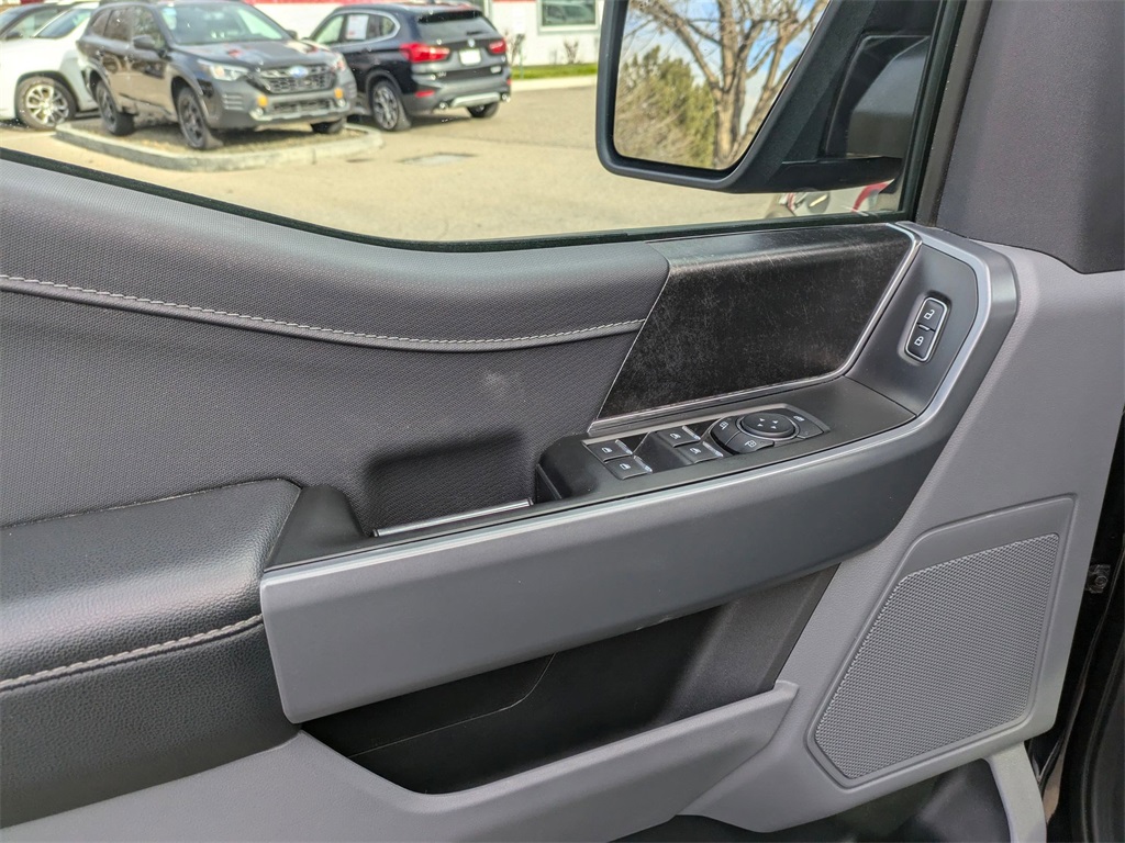 2023 Ford F-150 XLT photo 10