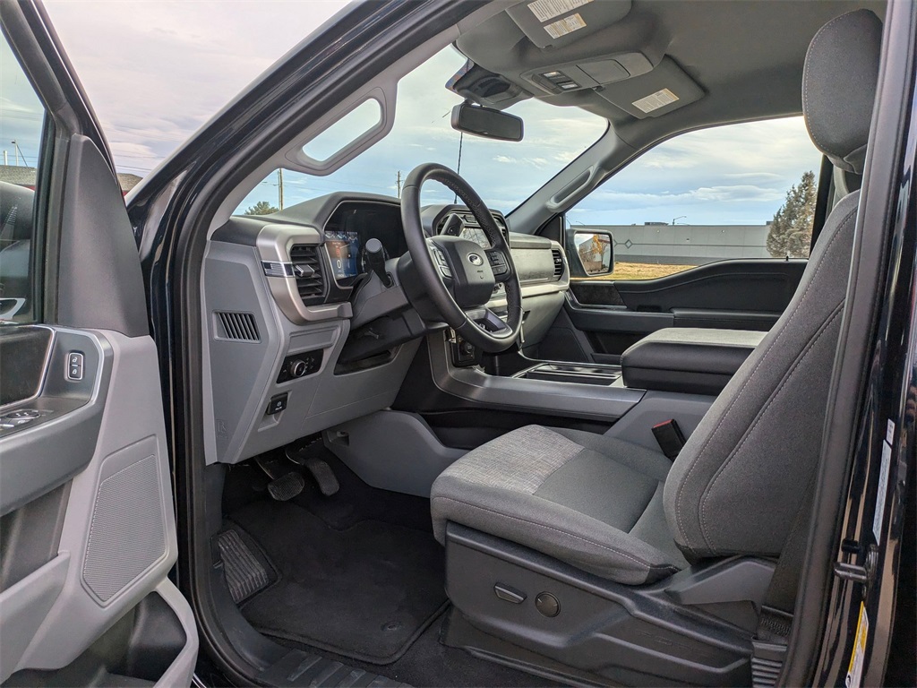 2023 Ford F-150 XLT photo 11