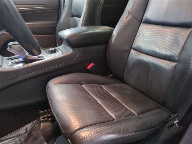 used 2019 Jeep Grand Cherokee car, priced at $17,811