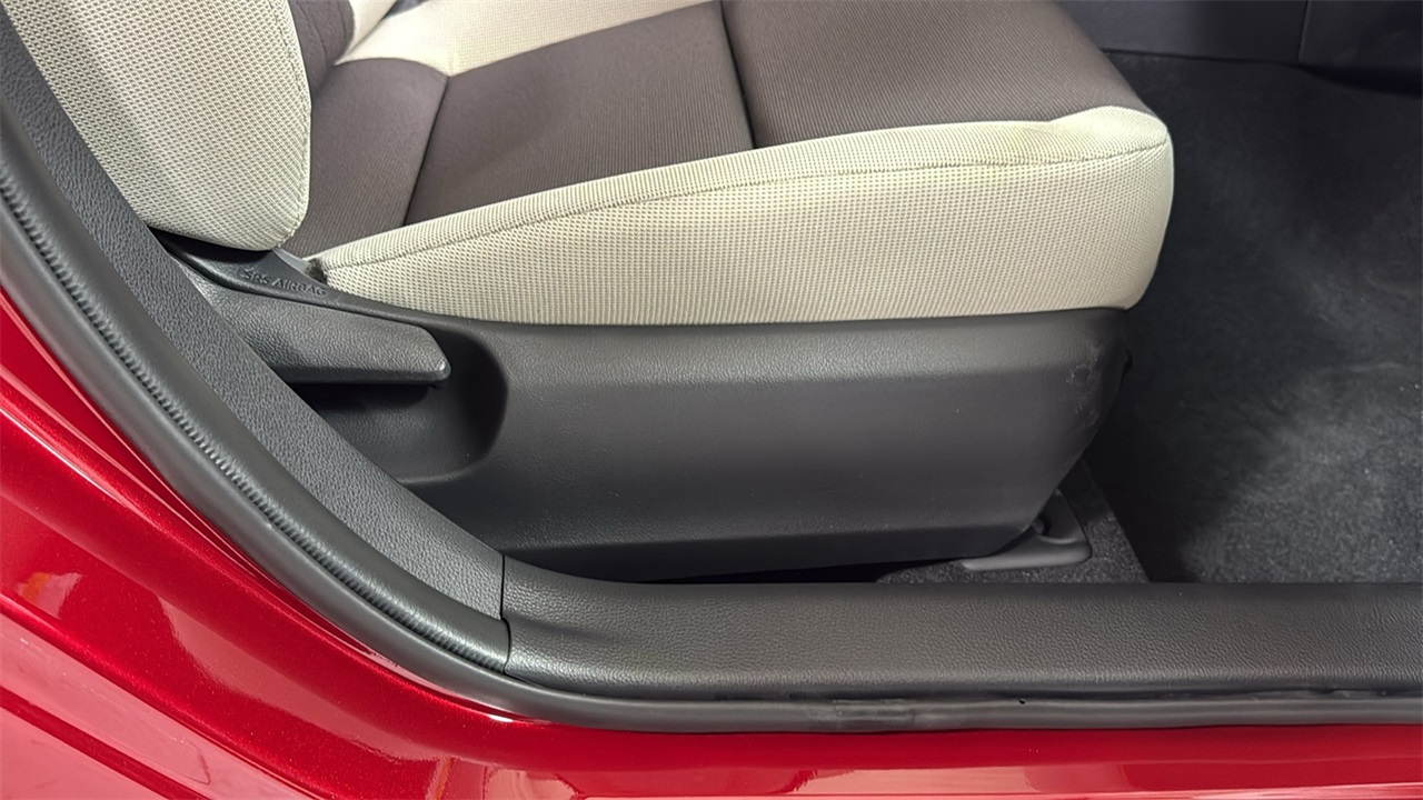 2026 Toyota Corolla LE photo 17
