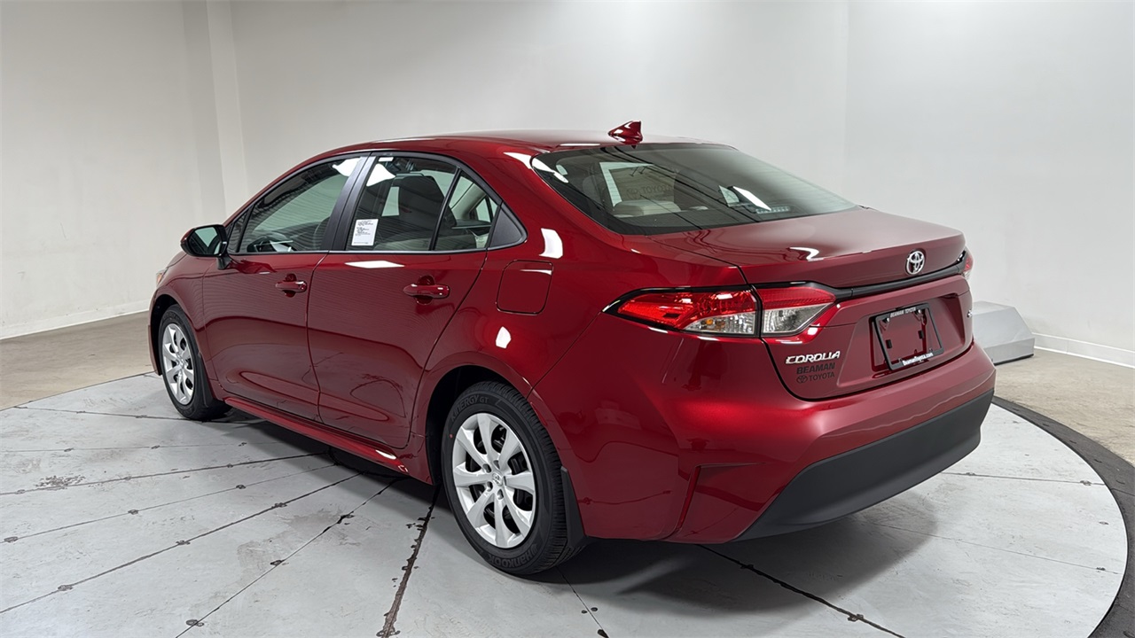 2026 Toyota Corolla LE photo 4