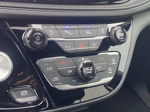 new 2026 Chrysler Pacifica car, priced at $37,014