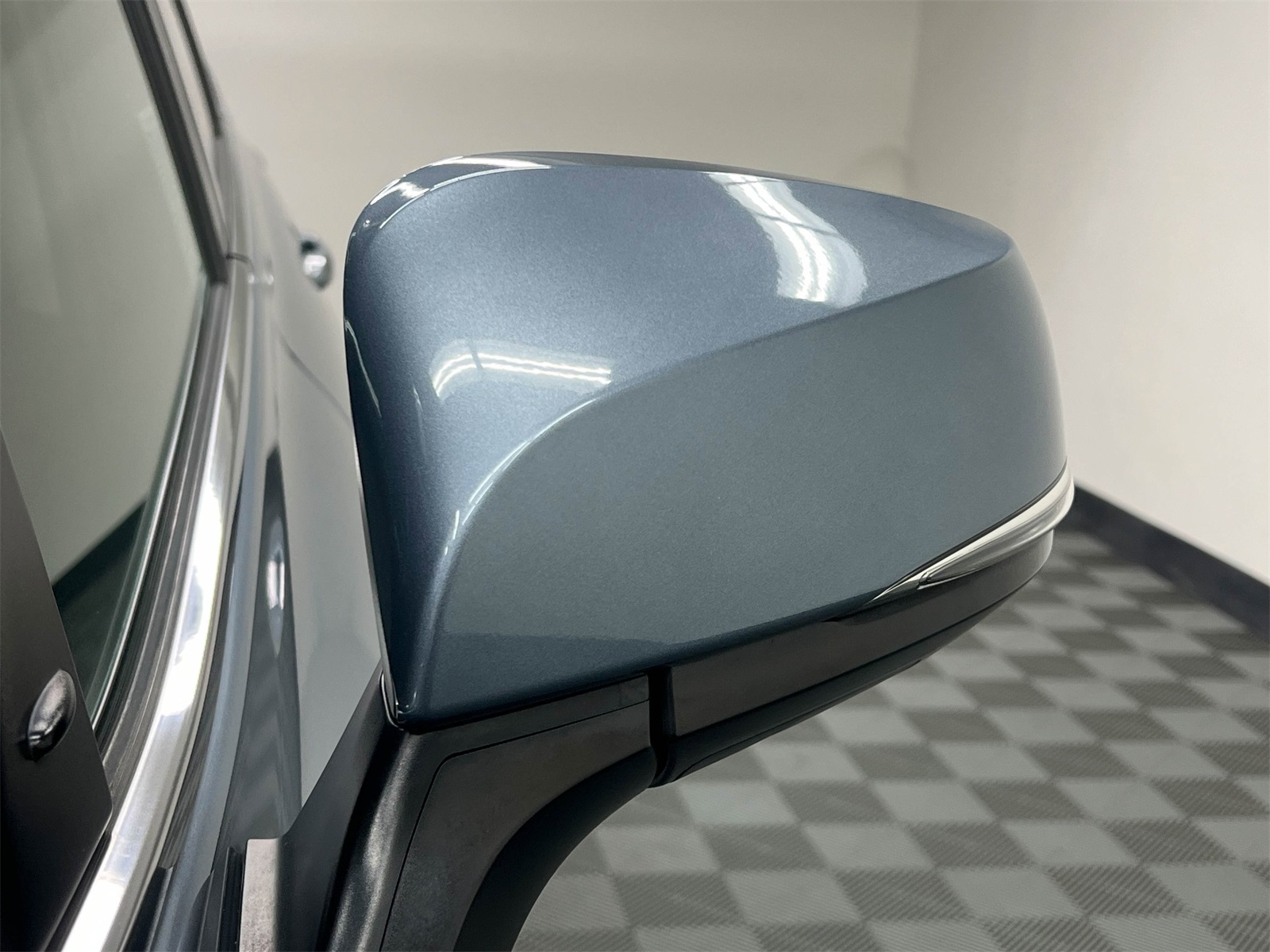 used 2023 Toyota Highlander Hybrid car, priced at $42,995