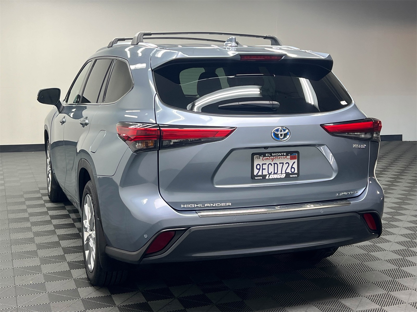 used 2023 Toyota Highlander Hybrid car, priced at $42,995