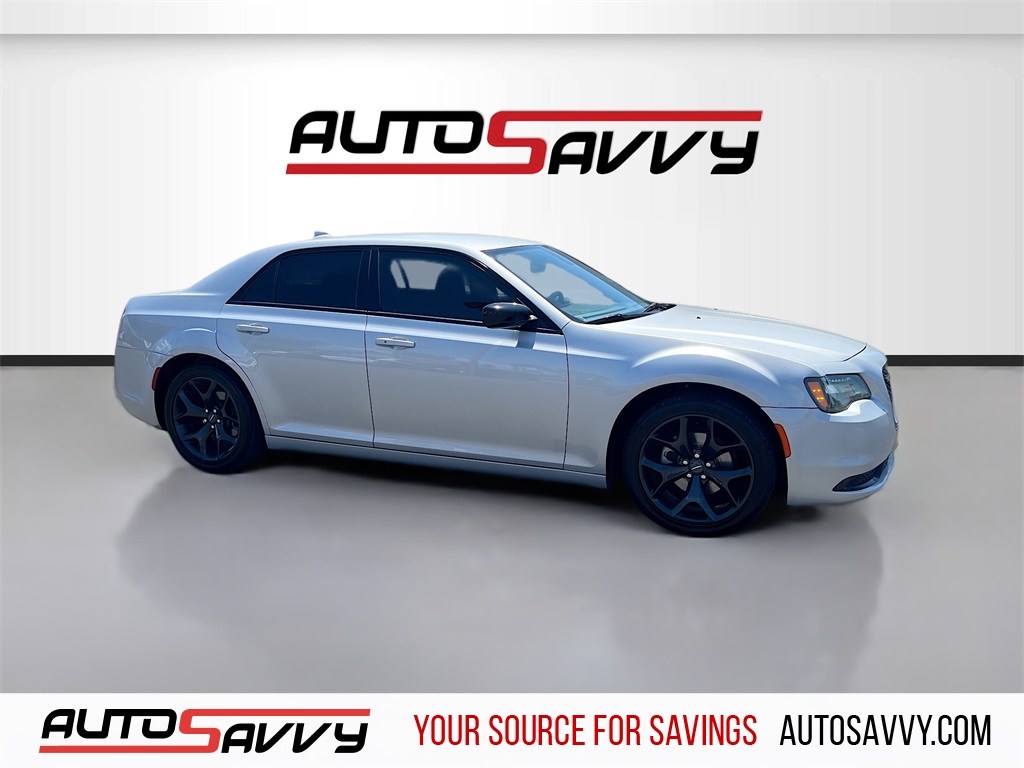 2021 Chrysler 300 Touring