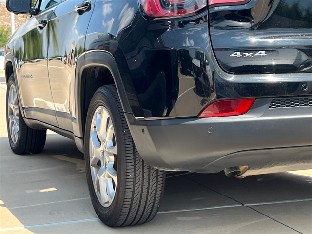 2025 Jeep Grand Cherokee Limited photo 7
