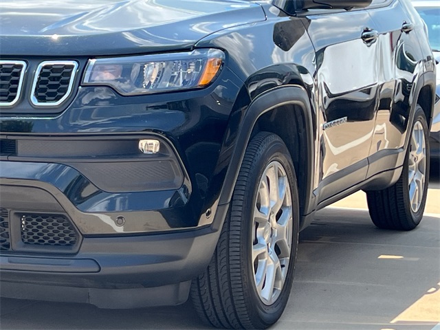 2025 Jeep Grand Cherokee Limited photo 5