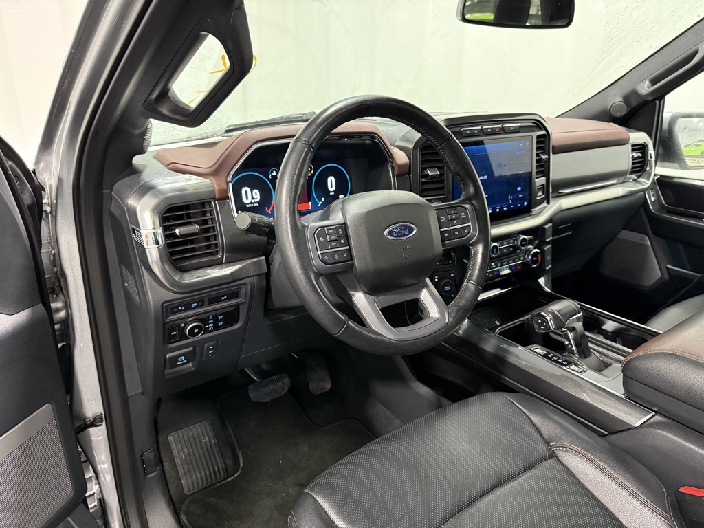 2023 Ford F-150 Lariat photo 3