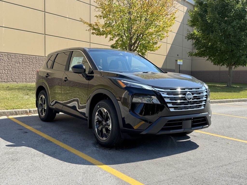 2026 Nissan Rogue SV photo 2
