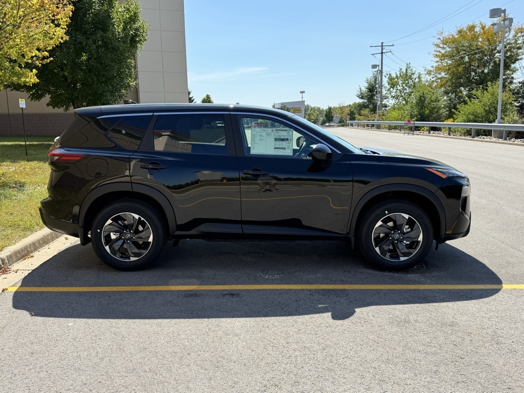 2026 Nissan Rogue SV photo 3