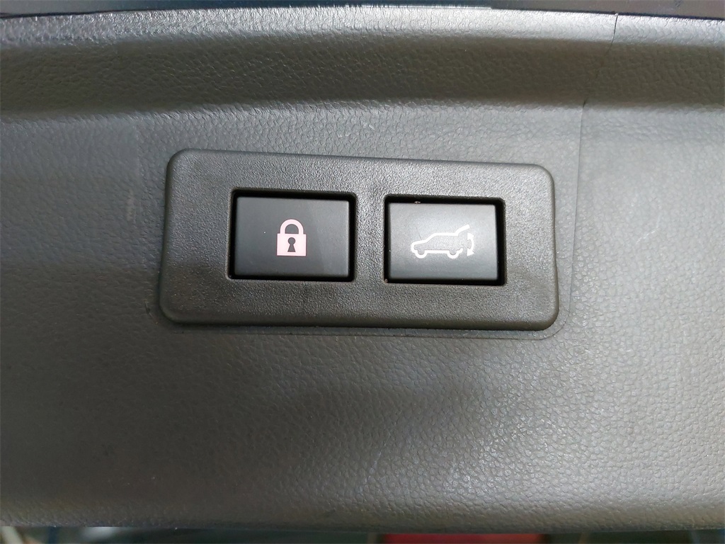 2022 Subaru Outback Limited photo 13