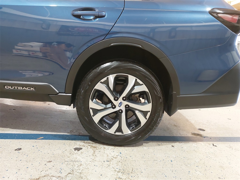 2022 Subaru Outback Limited photo 30