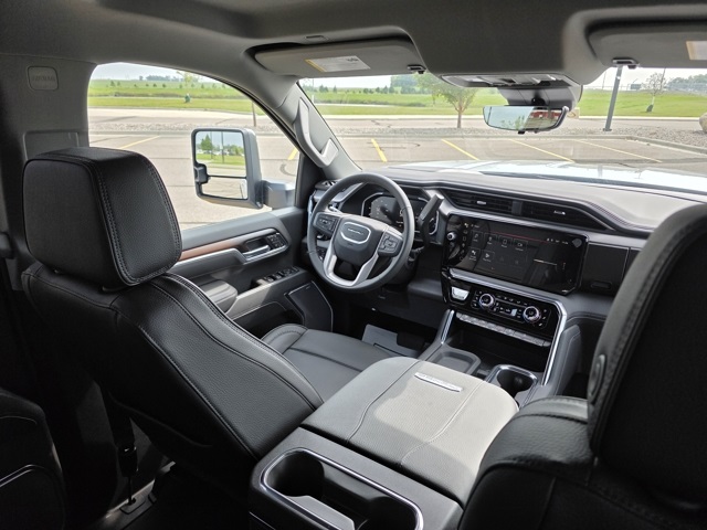 2026 GMC Sierra 3500HD Denali