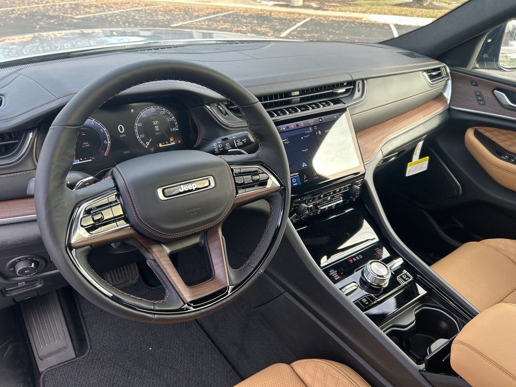 new 2025 Jeep Grand Cherokee L car, priced at $60,650