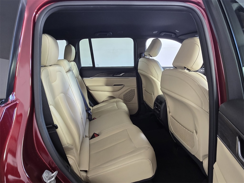 used 2023 Jeep Grand Cherokee car, priced at $19,788