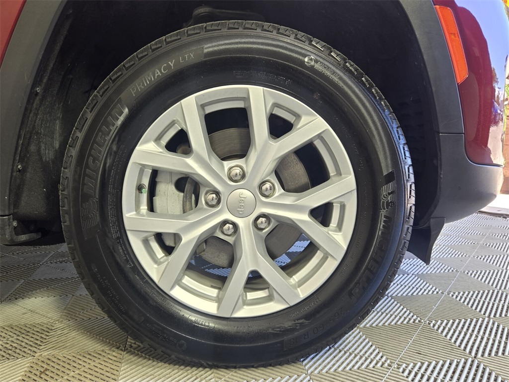 used 2023 Jeep Grand Cherokee car, priced at $19,788