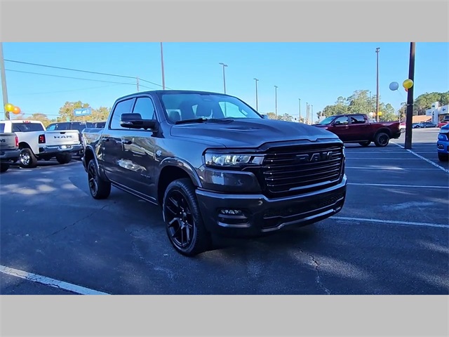 2026 Ram 1500 Laramie Crew Cab 4x4 5'7" Box