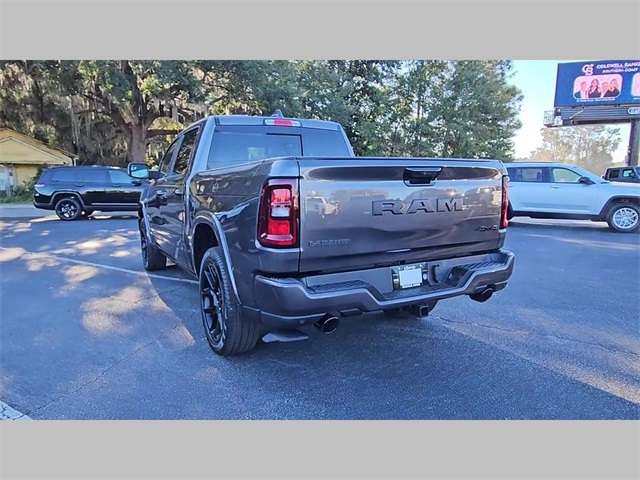 2026 Ram 1500 Laramie Crew Cab 4x4 5'7" Box