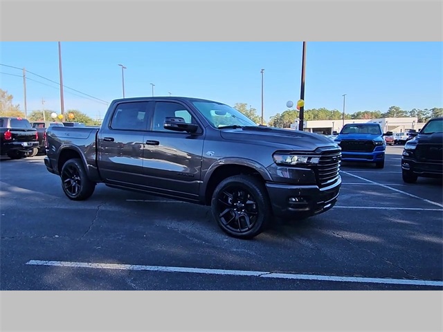 2026 Ram 1500 Laramie Crew Cab 4x4 5'7" Box