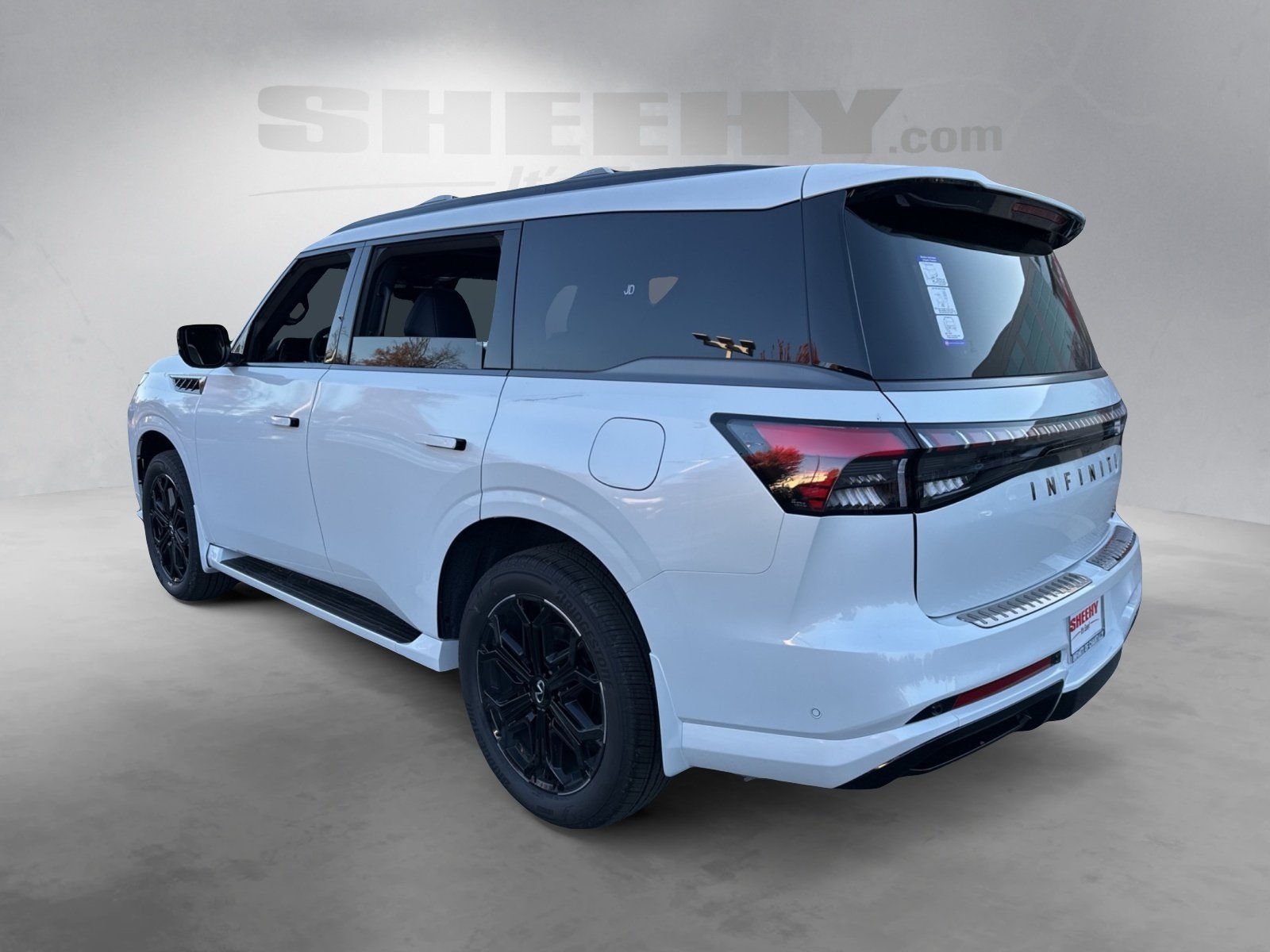 2026 Infiniti QX80 Base photo 3